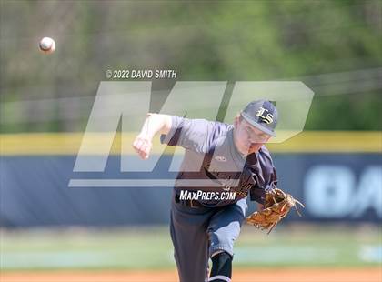 Thumbnail 2 in Lee's Summit @ Oak Park - Senior Night photogallery.