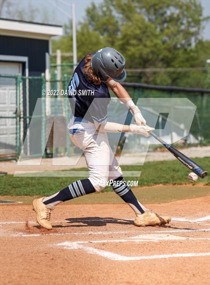 Thumbnail 2 in Lee's Summit @ Oak Park - Senior Night photogallery.