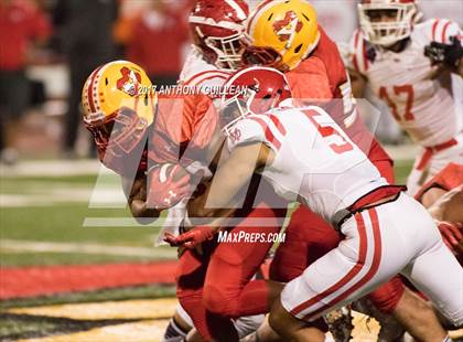 Thumbnail 3 in Mission Viejo vs. Mater Dei (CIF SS D1 Semifinal) photogallery.