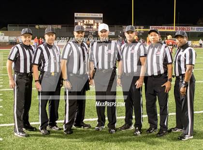Thumbnail 2 in Mission Viejo vs. Mater Dei (CIF SS D1 Semifinal) photogallery.