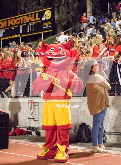 Thumbnail 3 in Mission Viejo vs. Mater Dei (CIF SS D1 Semifinal) photogallery.