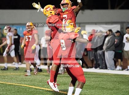 Thumbnail 2 in Mission Viejo vs. Mater Dei (CIF SS D1 Semifinal) photogallery.