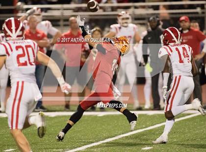 Thumbnail 2 in Mission Viejo vs. Mater Dei (CIF SS D1 Semifinal) photogallery.