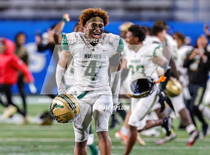 Thumbnail 1 in Langston Hughes vs. Gainesville (GHSA 6A Championship) photogallery.
