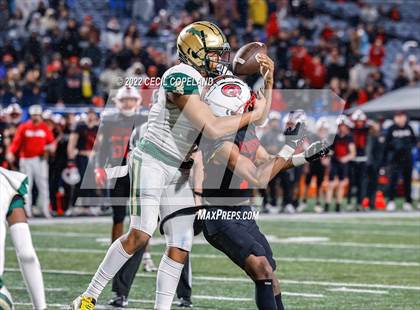 Thumbnail 3 in Langston Hughes vs. Gainesville (GHSA 6A Championship) photogallery.
