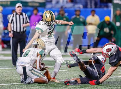 Thumbnail 3 in Langston Hughes vs. Gainesville (GHSA 6A Championship) photogallery.