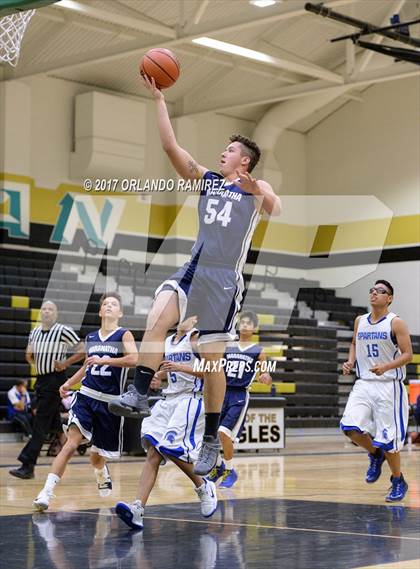 Thumbnail 2 in Maranatha Christian vs Chula Vista (Grossmont Winter Classic) photogallery.