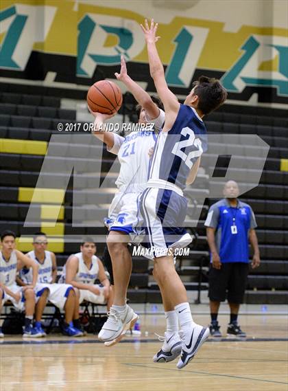 Thumbnail 1 in Maranatha Christian vs Chula Vista (Grossmont Winter Classic) photogallery.