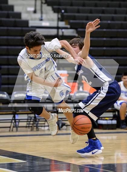Thumbnail 3 in Maranatha Christian vs Chula Vista (Grossmont Winter Classic) photogallery.