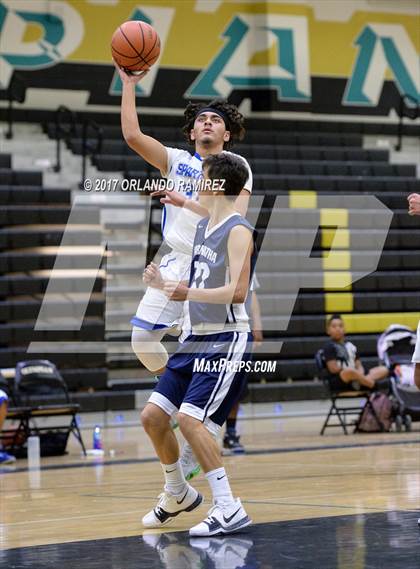 Thumbnail 3 in Maranatha Christian vs Chula Vista (Grossmont Winter Classic) photogallery.