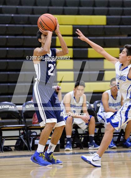 Thumbnail 3 in Maranatha Christian vs Chula Vista (Grossmont Winter Classic) photogallery.