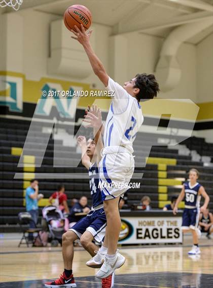 Thumbnail 3 in Maranatha Christian vs Chula Vista (Grossmont Winter Classic) photogallery.