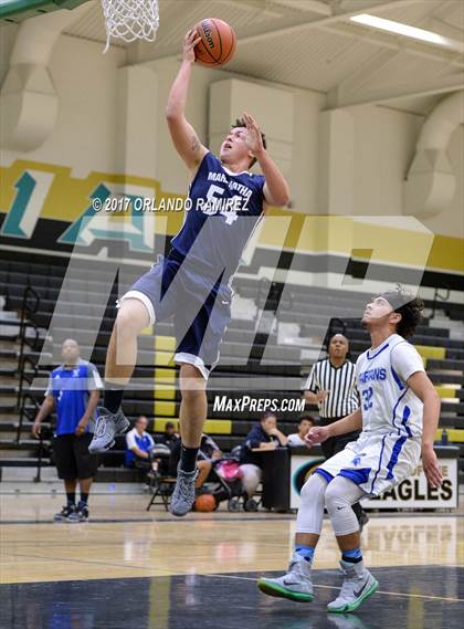 Thumbnail 1 in Maranatha Christian vs Chula Vista (Grossmont Winter Classic) photogallery.