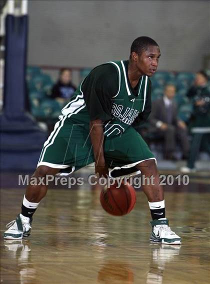 Thumbnail 3 in Aurora Central vs. Highlands Ranch (5A Quarterfinals) photogallery.