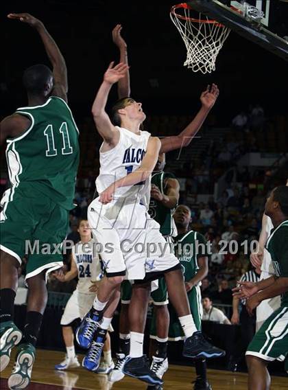 Thumbnail 3 in Aurora Central vs. Highlands Ranch (5A Quarterfinals) photogallery.