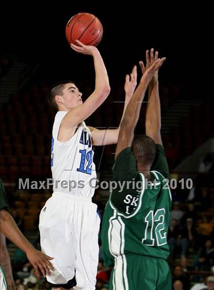 Thumbnail 2 in Aurora Central vs. Highlands Ranch (5A Quarterfinals) photogallery.