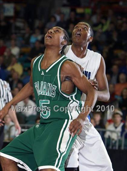 Thumbnail 1 in Aurora Central vs. Highlands Ranch (5A Quarterfinals) photogallery.