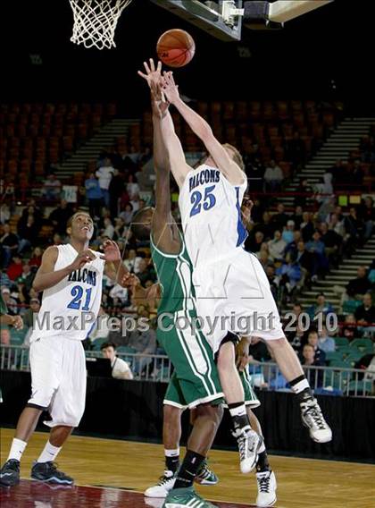 Thumbnail 3 in Aurora Central vs. Highlands Ranch (5A Quarterfinals) photogallery.