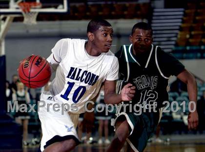 Thumbnail 3 in Aurora Central vs. Highlands Ranch (5A Quarterfinals) photogallery.