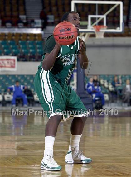Thumbnail 3 in Aurora Central vs. Highlands Ranch (5A Quarterfinals) photogallery.