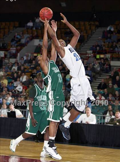 Thumbnail 2 in Aurora Central vs. Highlands Ranch (5A Quarterfinals) photogallery.