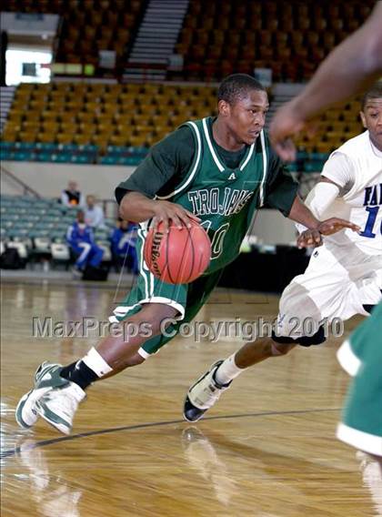 Thumbnail 3 in Aurora Central vs. Highlands Ranch (5A Quarterfinals) photogallery.