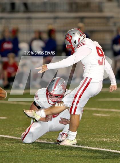 Thumbnail 3 in Memphis University vs. Baylor (TSSAA 2A Quarterfinal Playoff) photogallery.