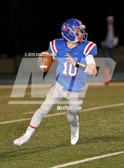 Thumbnail 3 in Memphis University vs. Baylor (TSSAA 2A Quarterfinal Playoff) photogallery.