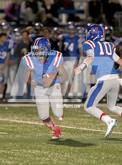 Thumbnail 2 in Memphis University vs. Baylor (TSSAA 2A Quarterfinal Playoff) photogallery.