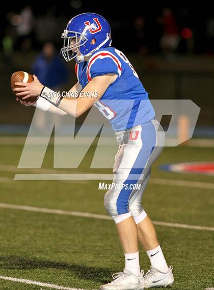 Thumbnail 1 in Memphis University vs. Baylor (TSSAA 2A Quarterfinal Playoff) photogallery.