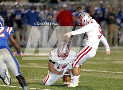 Thumbnail 1 in Memphis University vs. Baylor (TSSAA 2A Quarterfinal Playoff) photogallery.
