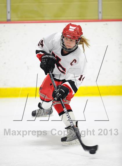 Thumbnail 3 in Darien vs. New Canaan (FCIAC Final) photogallery.