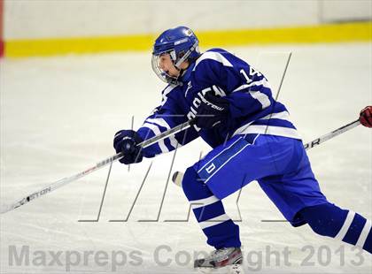Thumbnail 2 in Darien vs. New Canaan (FCIAC Final) photogallery.