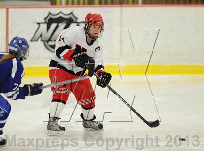 Thumbnail 3 in Darien vs. New Canaan (FCIAC Final) photogallery.