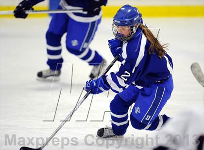 Thumbnail 2 in Darien vs. New Canaan (FCIAC Final) photogallery.