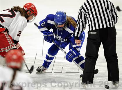 Thumbnail 3 in Darien vs. New Canaan (FCIAC Final) photogallery.