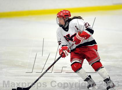 Thumbnail 3 in Darien vs. New Canaan (FCIAC Final) photogallery.