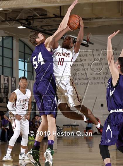 Thumbnail 2 in Rincon/University vs. Downey (MaxPreps Holiday Classic) photogallery.