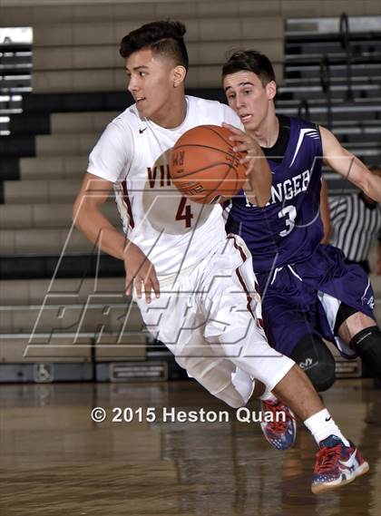 Thumbnail 1 in Rincon/University vs. Downey (MaxPreps Holiday Classic) photogallery.