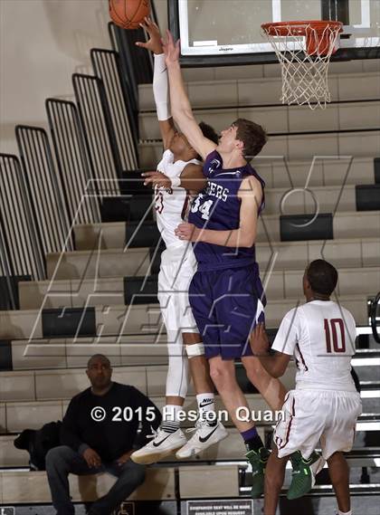 Thumbnail 3 in Rincon/University vs. Downey (MaxPreps Holiday Classic) photogallery.