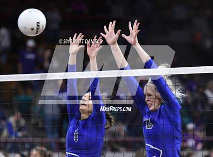 Thumbnail 3 in Fruita Monument vs. Fort Collins (CHSAA 5A Pool 4 Playoff) photogallery.