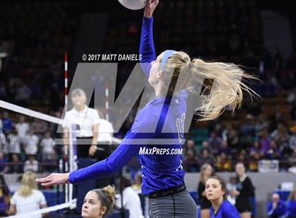Thumbnail 3 in Fruita Monument vs. Fort Collins (CHSAA 5A Pool 4 Playoff) photogallery.