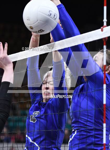 Thumbnail 3 in Fruita Monument vs. Fort Collins (CHSAA 5A Pool 4 Playoff) photogallery.