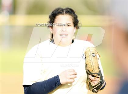 Thumbnail 2 in Chilton County vs Jemison (County Tournament) photogallery.