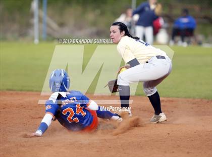 Thumbnail 3 in Chilton County vs Jemison (County Tournament) photogallery.