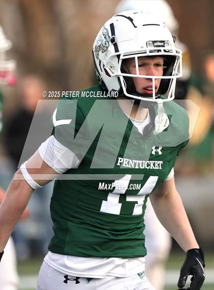 Thumbnail 2 in Nantucket vs Pentucket Regional (MIAA Division 6 Round of 16) photogallery.