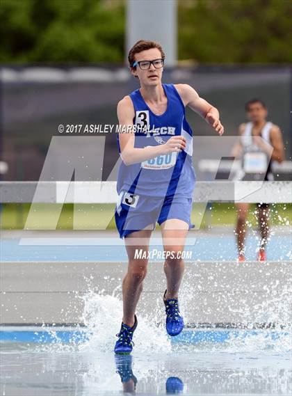 Thumbnail 3 in PSAL Brooklyn, Queens, Staten Island Championships (Boys Track Events) photogallery.