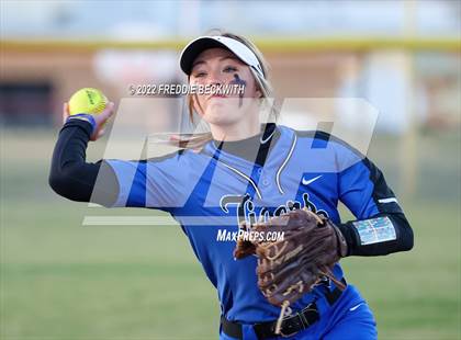 Thumbnail 1 in Gunter @ Pottsboro photogallery.