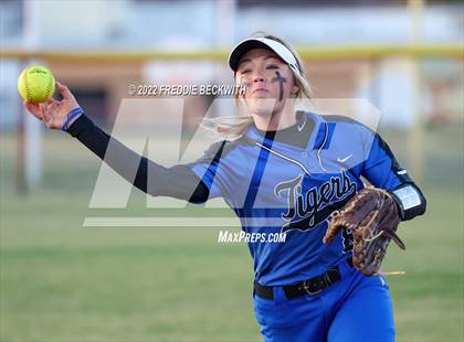 Thumbnail 2 in Gunter @ Pottsboro photogallery.