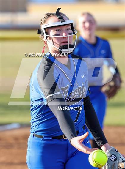 Thumbnail 3 in Gunter @ Pottsboro photogallery.